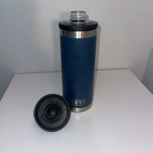 YETI Navy Tumbler with Black Lid